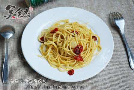 西班牙蒜香橄榄油虾 橄榄油怎么吃 自制橄榄油香蒜面