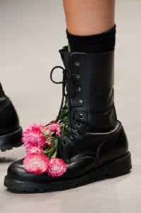 鞋带的系法图解 无敌FASHION 鞋带系法~真的好厉害啊！