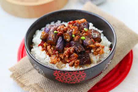 麻婆茄子 单身白领一族的一人食【麻婆茄子丼】