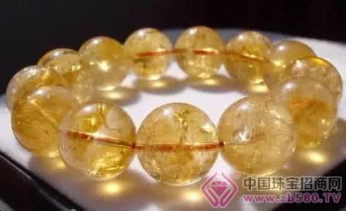 黄水晶的功效与作用 详述杨梅的功效与作用 详述黄水晶的功效是什么 不一样的黄水晶知识