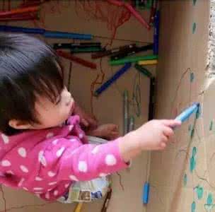 玩具柜台前的孩子ppt 什么玩具是孩子永远玩不够的？
