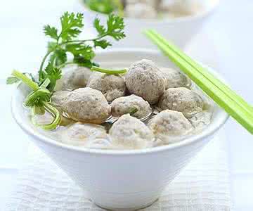 安脑丸白壳怎么打开 美食DIY 打 白 丸 !