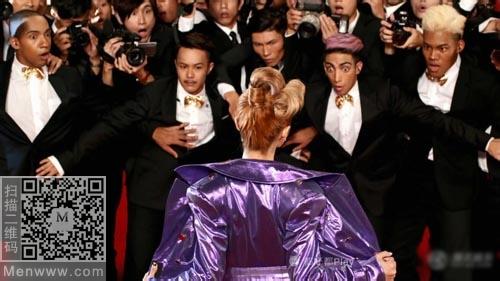 蔡依林 【呸】蔡依林《Play我呸》MV首映被批尺度大（图/视频观看地址/歌词）_呸