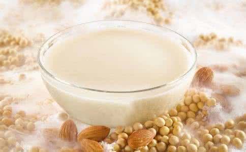 乳腺增生能喝豆浆吗 乳腺增生能喝豆浆吗 肾囊肿能喝豆浆吗？