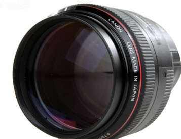 佳能5d4配什么镜头好 佳能IS镜头发生相机抖动的原因是什么