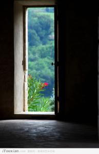 一念执着 一念相思 经典语录：一念成执，寸寸相思寸寸灰