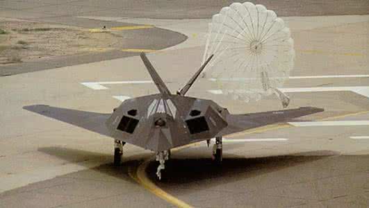 利剑隐形无人攻击机 【纸模型】F-117A夜鹰隐形攻击机折纸模型图纸与教程免费下载