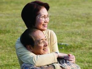 去老年斑要多少钱 要去老年斑有绝招