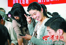 聋哑人为什么不能说话 聋哑人说话 为什么聋人说不了话?