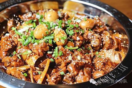 杭州最火的那只煲煲来北京了，人均50管饱，80吃壕！难怪……