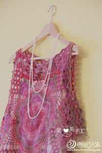 几款漂亮的钩针小外搭 几款漂亮的钩针小外搭 漂亮外搭