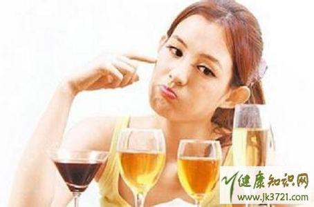 女人排毒养颜吃什么 你是“毒女人”吗?女人排毒养颜吃什么?