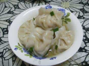 饺子的包法步骤图解 三鲜水饺和饺子包法图解