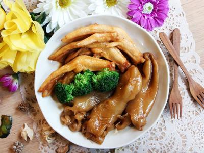 鲍汁扣鹅掌做法 花胶扣鹅掌的做法