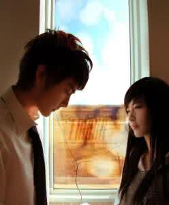 只顾自己享受的父母 同居时别只顾享受