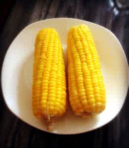 额头不饱满的人都很丑 最饱满的玉米