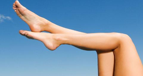 腿抽筋是缺钙吗 腿抽筋的原因 腿抽筋，着凉还是缺钙？