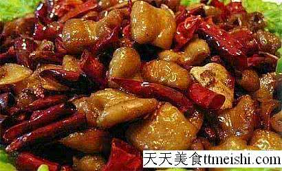 重庆辣子肥肠 正宗川菜辣子肥肠 巧妙除腥口味浓郁