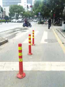 路障总在跟踪我 路在路障中