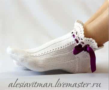 最容易编织的地板袜 【引用】欣赏：地板鞋袜