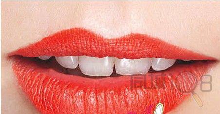 唇妆技巧 两款娇媚唇妆的简易技巧
