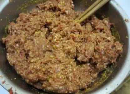 饺子馅怎么调视频教程 「教你做饭」东北人最爱吃的饺子馅大全,果断收藏!