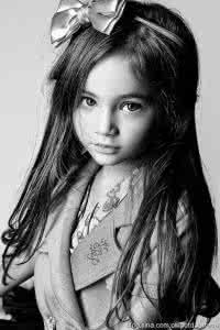 儿童人像 黑白儿童人像