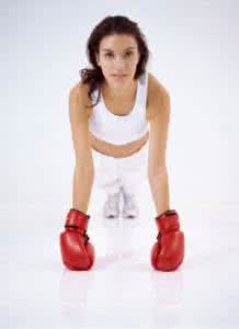 瘦手臂的瑜伽动作 宅女居家就能做 五个动作轻松瘦手臂