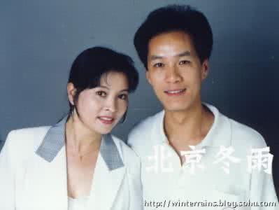 梁丹妮比冯远征大几岁 梁丹妮比冯远征大几岁 演员冯远征老婆是谁 冯远征与梁丹妮的介绍