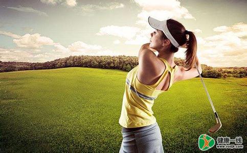 练瑜伽的注意事项 夏天练瑜伽的注意事项 补充水分防脱水