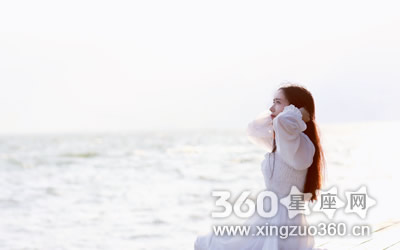 不要为不值得的人生气 不要为不值得的人生气 不要和小人较真，因为这样你不值得