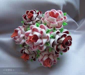 绽放的布艺花 日本流行布艺花饰----丝丝入迷恬淡绽放