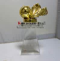 门槛低的投稿 金靴门槛低 2443字 投稿：苏萳萴