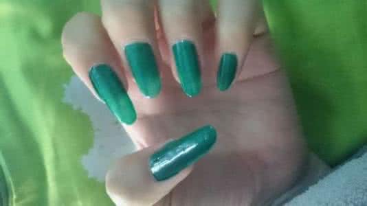 灰指甲跟妇科病有关 灰指甲跟妇科病有关 贪恋长指甲 妇科病也贪恋你