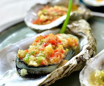 烤生蚝蒜蓉调制秘方 蒜蓉烤生蚝