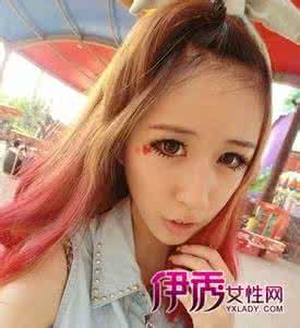 编辫子发型扎法图解 非主流发型 非主流发型扎法图解 教你如何打造非主流可爱女生发型