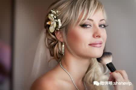 女人化妆打扮知识大全 不会化妆不会打扮 献给不会化妆、不会打扮的女人！非常受用！