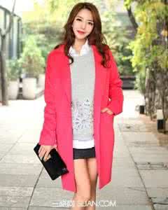 女生春天穿什么外套 女生亮色外套怎么穿都不俗气