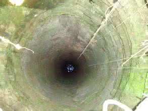 女人梦见井水浑浊 女人梦见井水浑浊 梦见女人掉井里