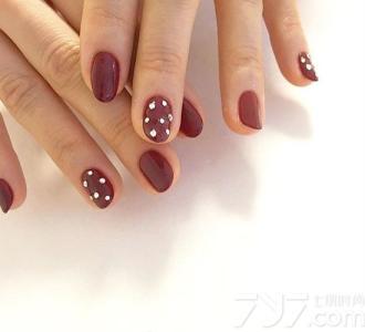 美甲样式2016新款 美甲样式2016新款 2016最新美甲亮片样式大公开