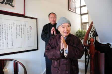 净空法师 净空老法师:请问如何做到不见别人过失?