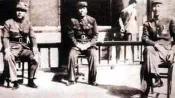 蒋介石痛哭戴安澜将军 他被蒋介石无情处决 十年后蒋介石痛哭：你在我就不用受欺负了