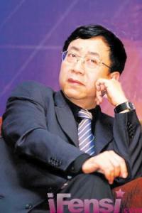 易中天是这么说余秋雨 余秋雨:拒绝说它美丽