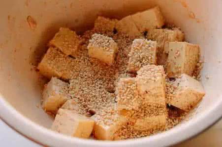 美味臭豆腐 豆腐这样做，好吃又美味哦！