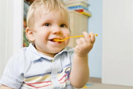 一岁宝宝不能吃的食物 1岁前宝宝坚决不能吃的五种食物