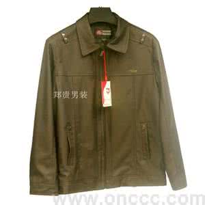 棕色皮衣搭配 棕色小皮衣搭配什么衣服