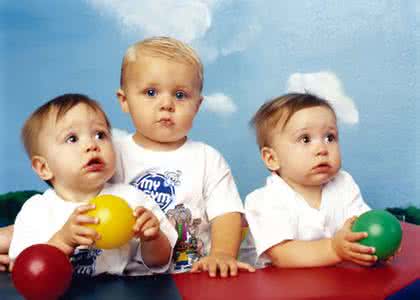 该不该给孩子上早教 其实孩子不必上早教