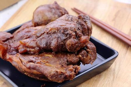 秘制卤牛肉的做法视频 让人一吃就停不下来的秘制卤牛肉,快来围观