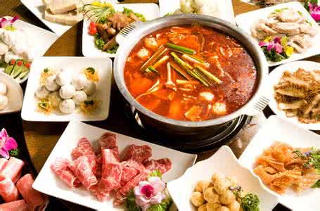 吃火锅要准备哪些材料 吃火锅要懂道 速冻火锅料有隐患