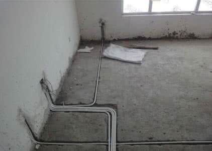 家庭装修照明零线走线 电工师傅请注意,家庭装修电线管预埋走线不容忽视的几点
